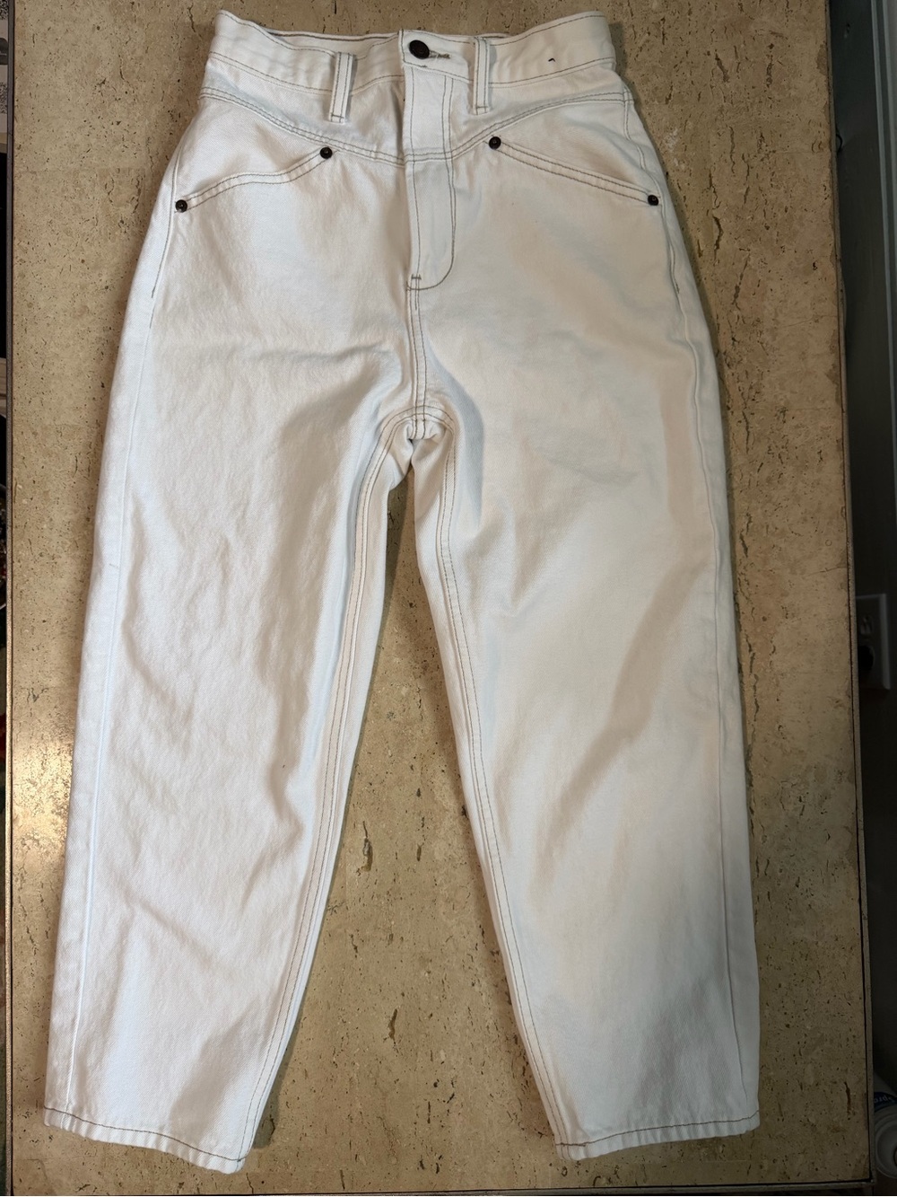 Abercrombie and Fitch White High Rise, Barrel Leg Women’s Jeans Size 26/2 Short